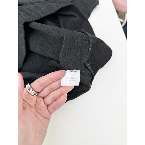 Vuori Men's black heather ponto performance crewneck - size XL - Picture 4 of 7